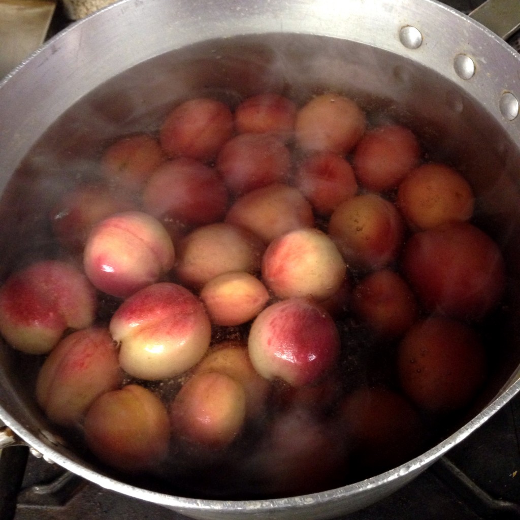 blanching peaches