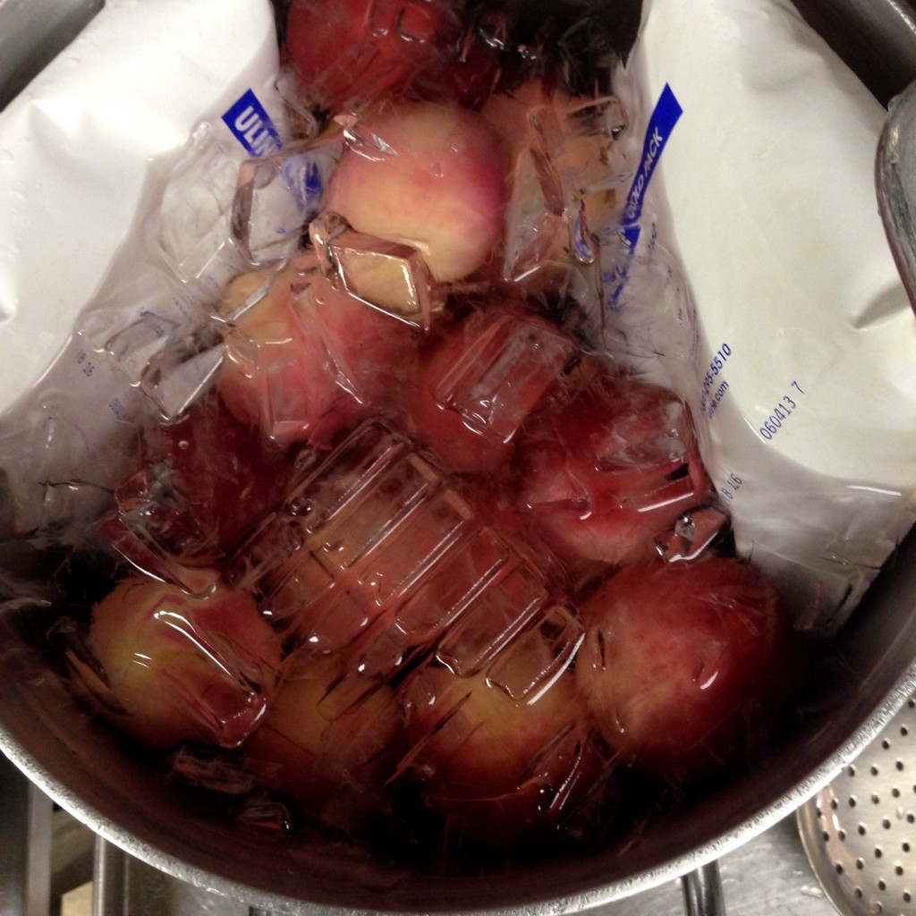 peaches in ice water bath