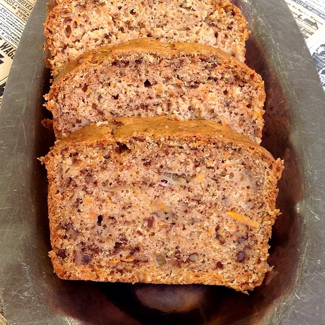 vegan spiced peach carrot bread