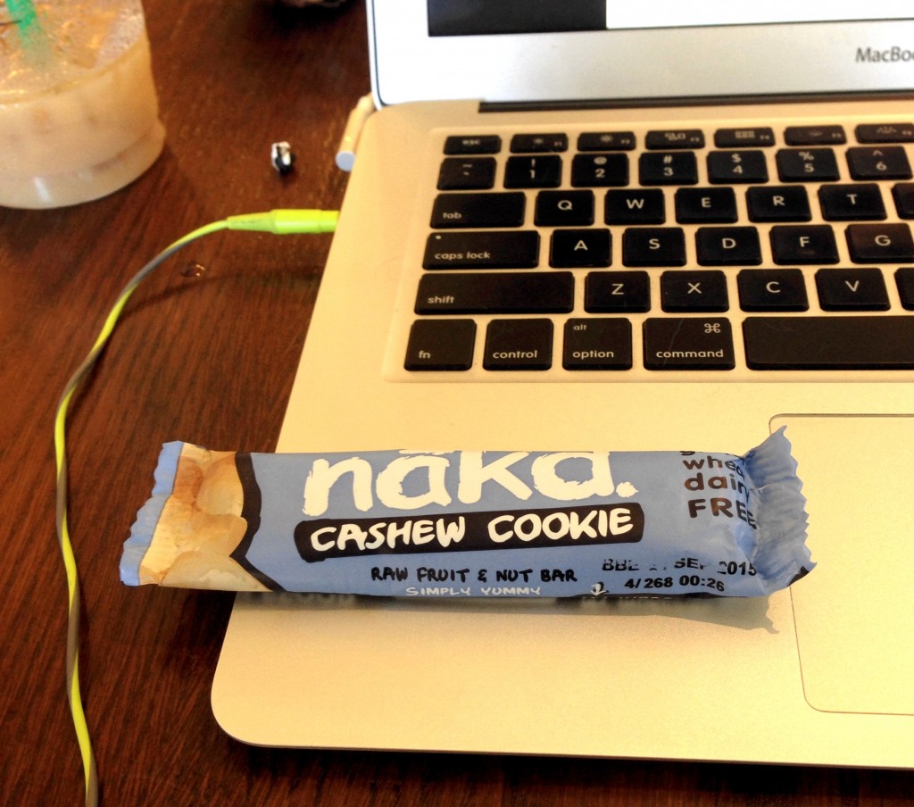 nakd snack bar cashew cookie